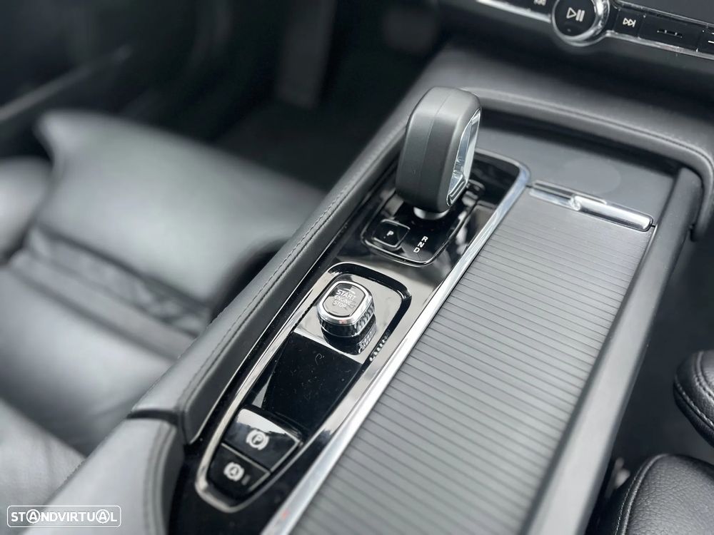 Volvo V90 2.0 B4 Core - 21
