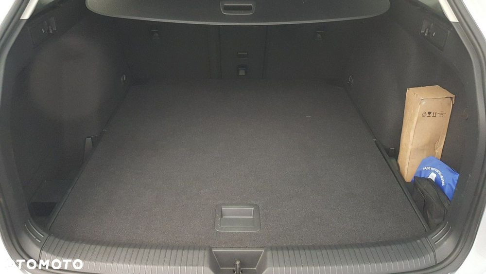 Volkswagen Golf - 17