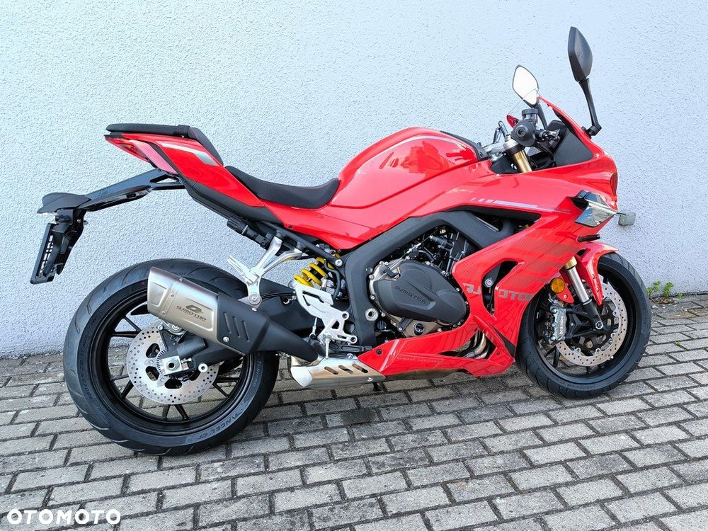 QJMOTOR SRK 800RR - 3