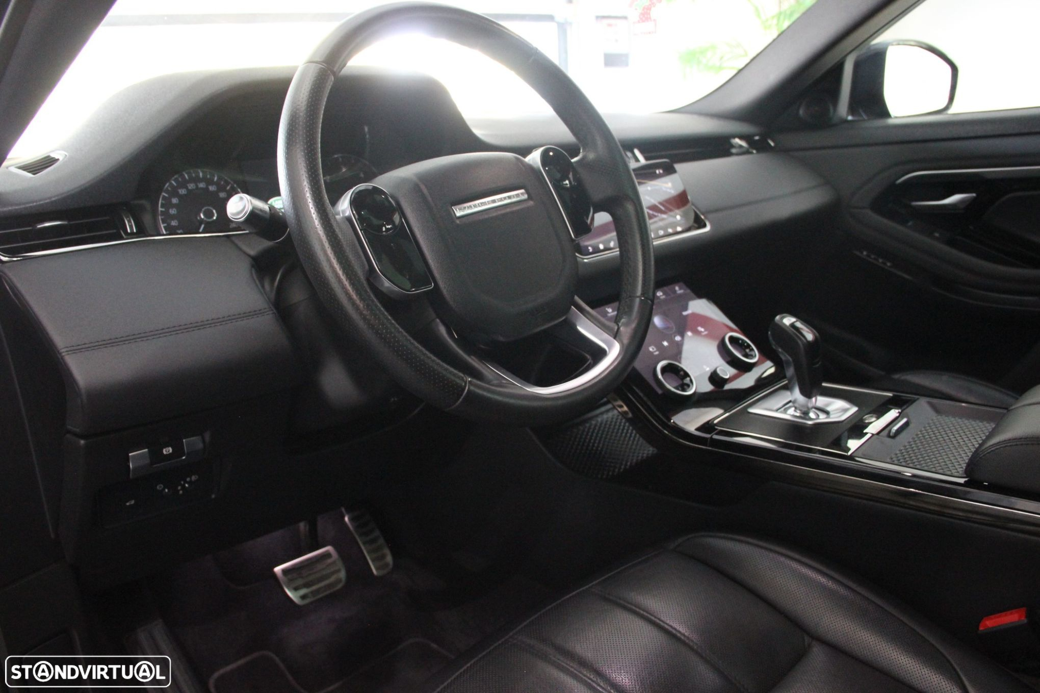 Land Rover Range Rover Evoque 2.0 D150 AWD R-Dynamic Auto - 10