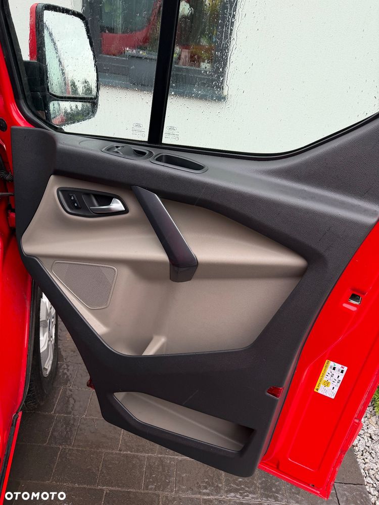 Ford Transit Custom 310 L2H1 Limited - 24