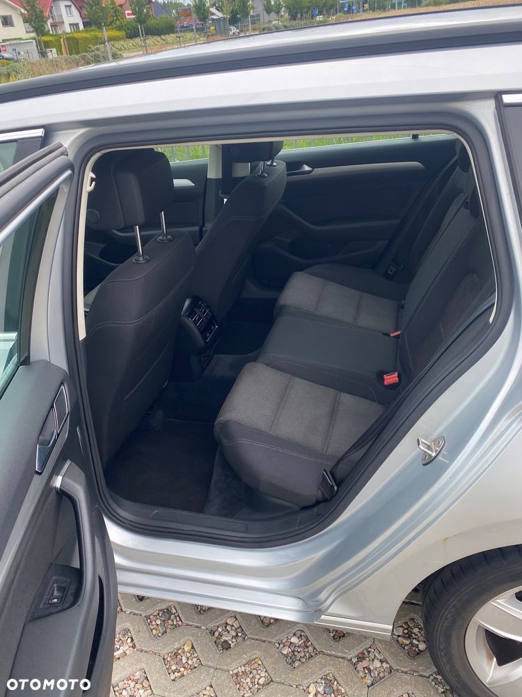 Volkswagen Passat Variant 2.0 TDI BMT Comfortline DSG - 23
