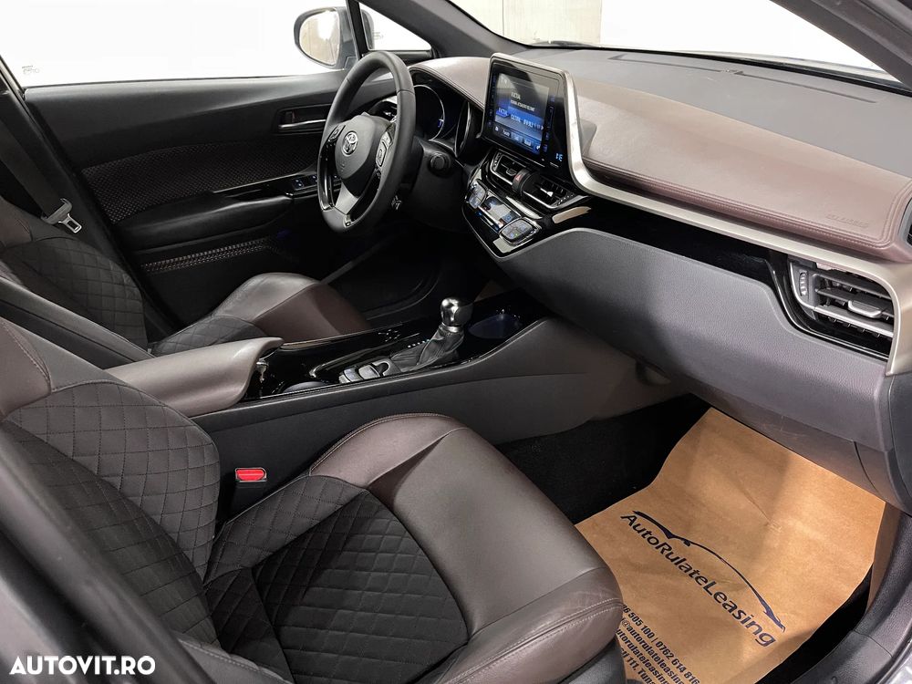 Toyota C-HR Lounge - 11