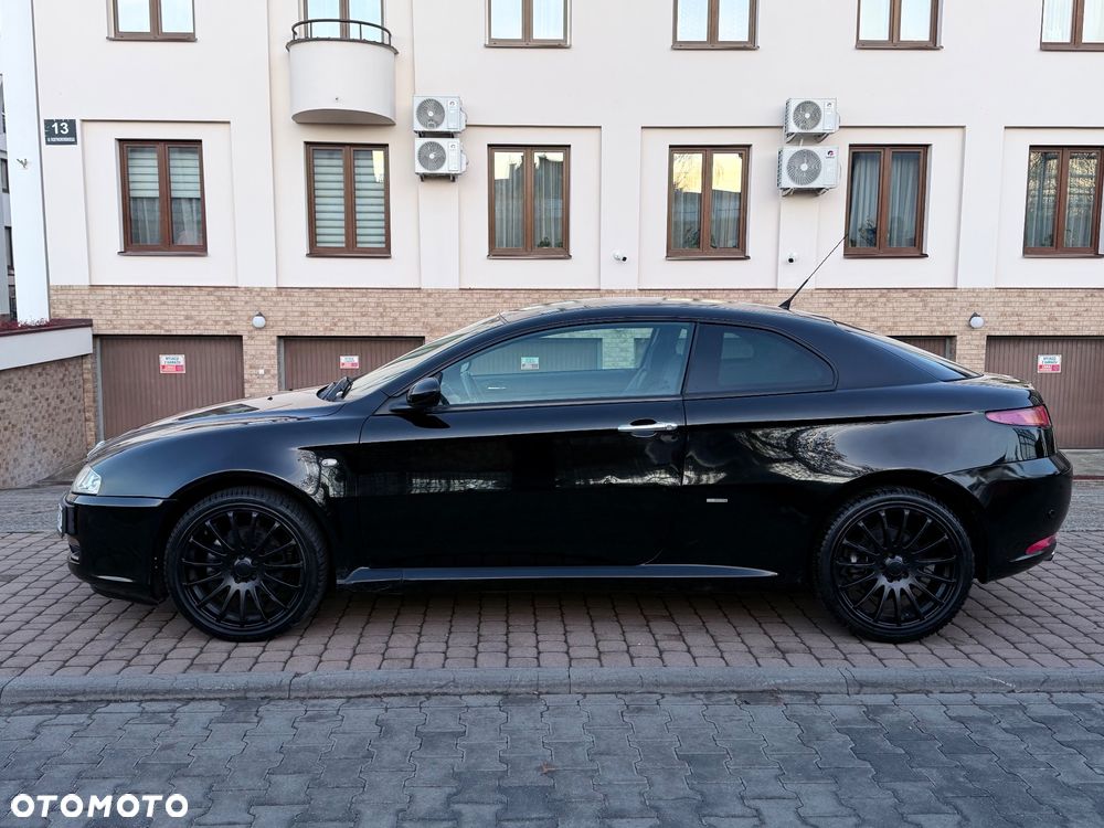 Alfa Romeo GT 2.0JTS Black Line - 11