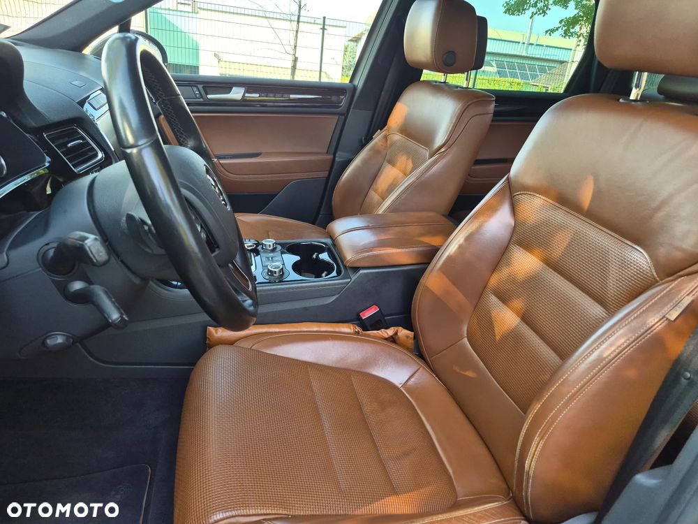 Volkswagen Touareg - 14