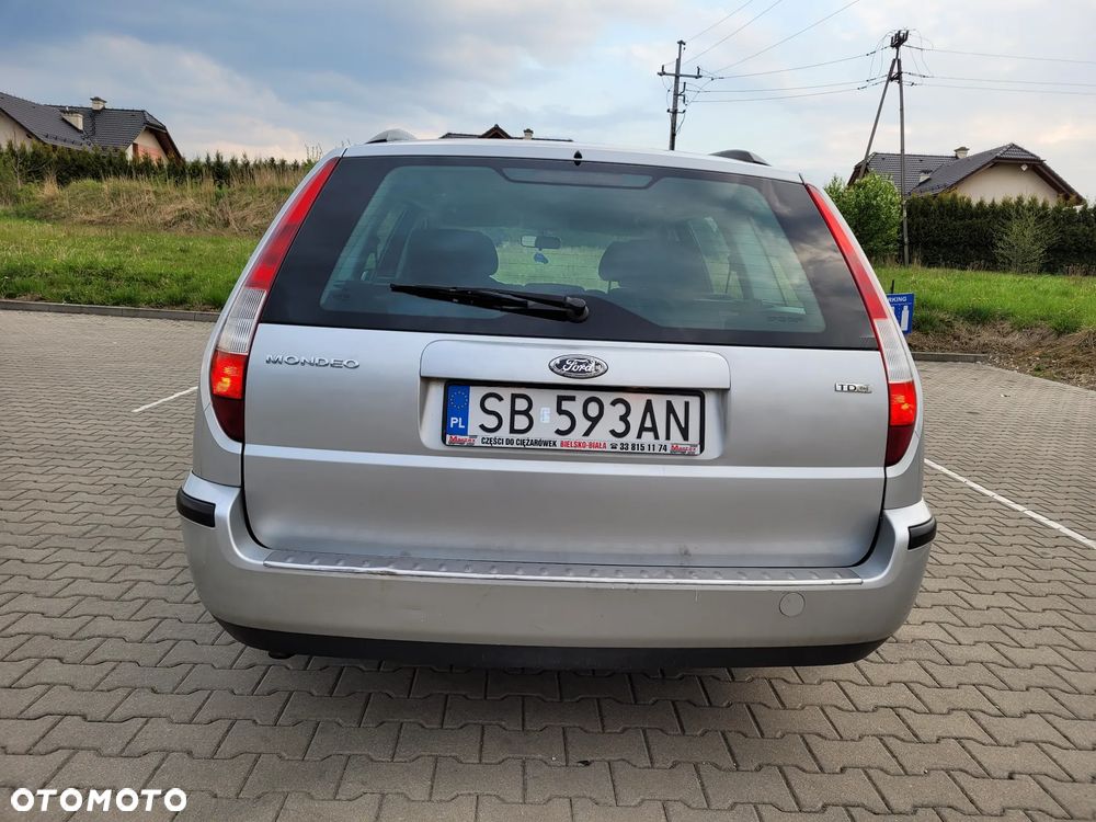 Ford Mondeo 2.0 TDCi Ambiente - 5