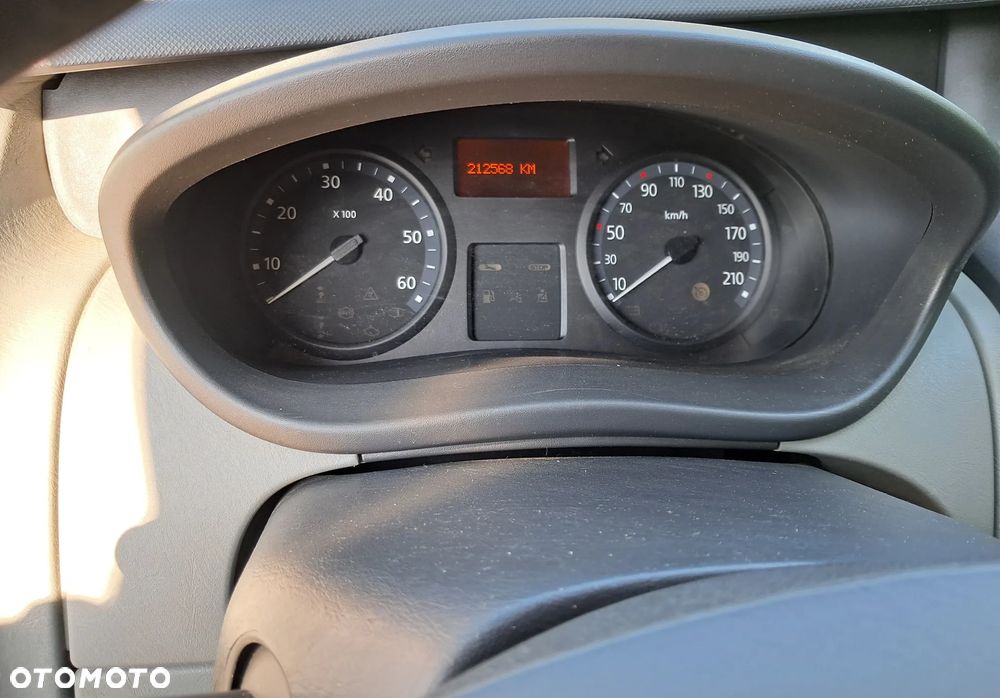 Renault Trafic - 29