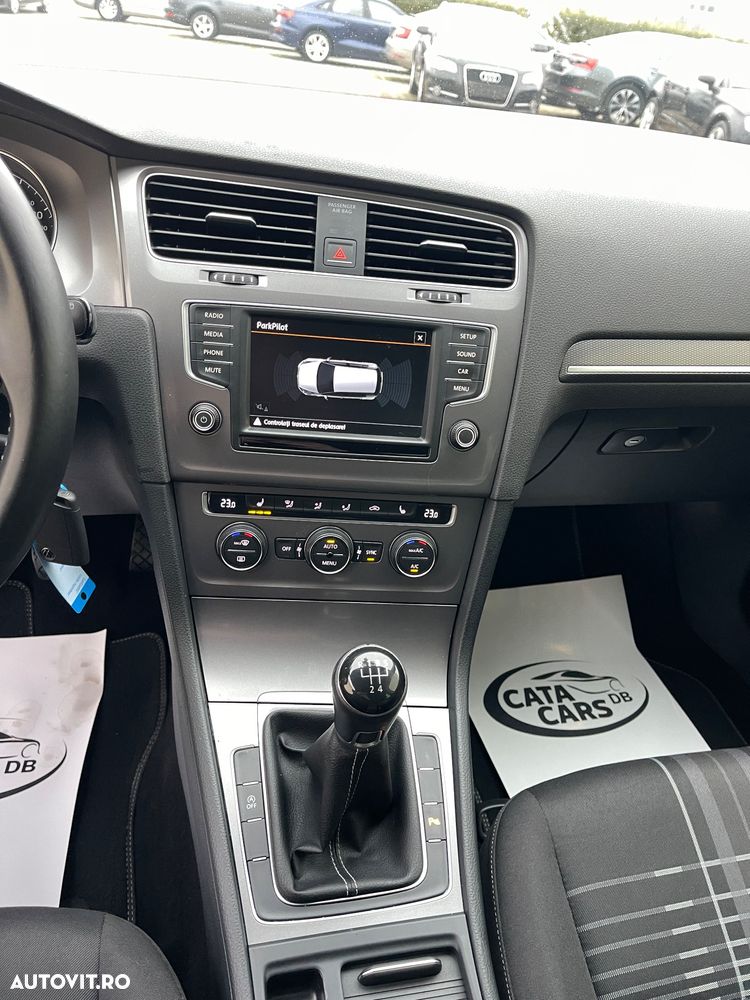 Volkswagen Golf 1.2 TSI BlueMotion Technology Lounge - 34