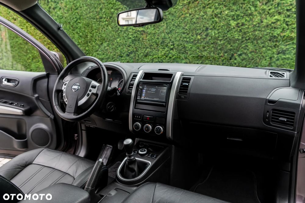 Nissan X-Trail 2.0 dCi 4x4 DPF SE - 28