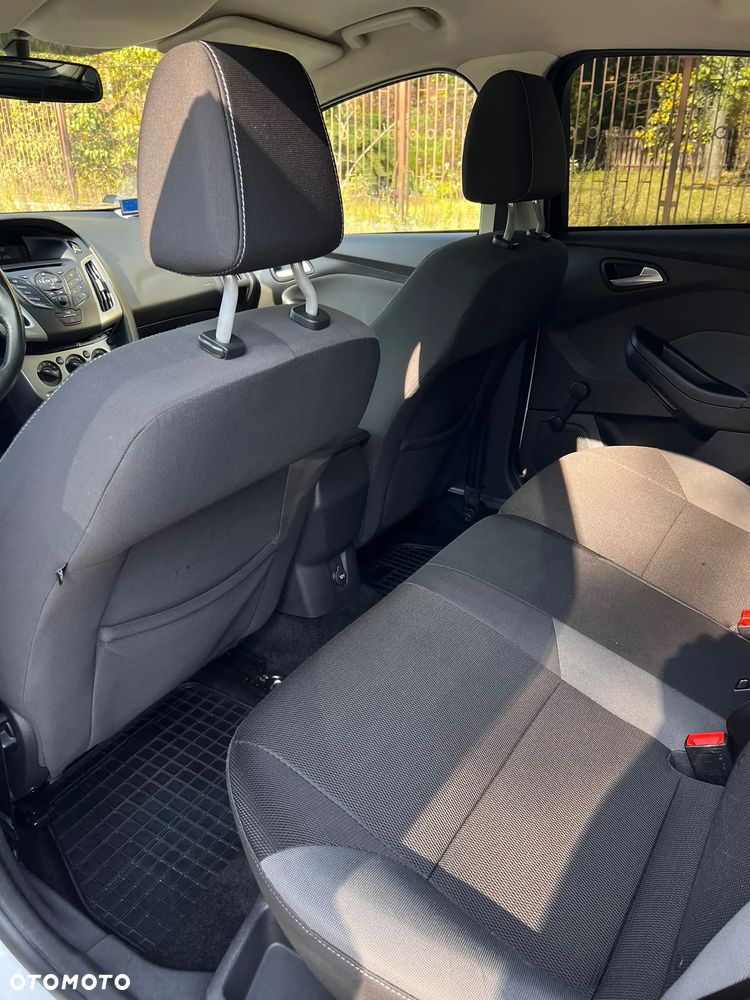 Ford Focus - 13