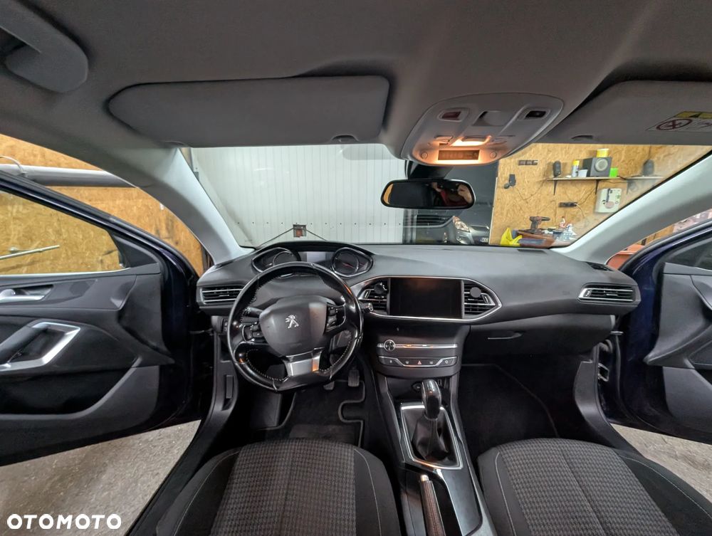 Peugeot 308 SW BlueHDi 100 Stop & Start Business-Line - 10