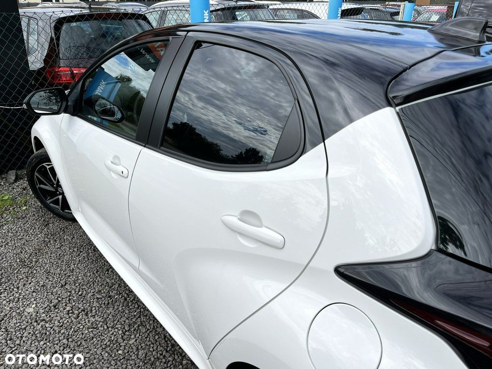 Toyota Yaris - 11