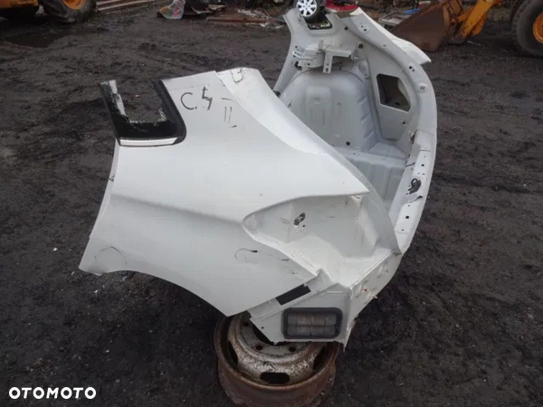 CITROEN C4 II B7 TYLNY BŁOTNIK PAS TYLNY DUPA ĆWAIRTKA