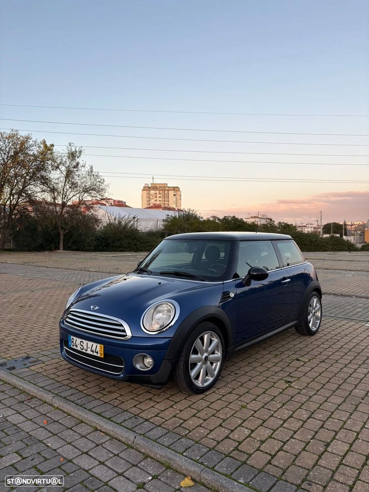 MINI 3 Portas One D - 6