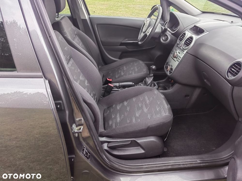 Opel Corsa 1.4 16V Satellite - 14