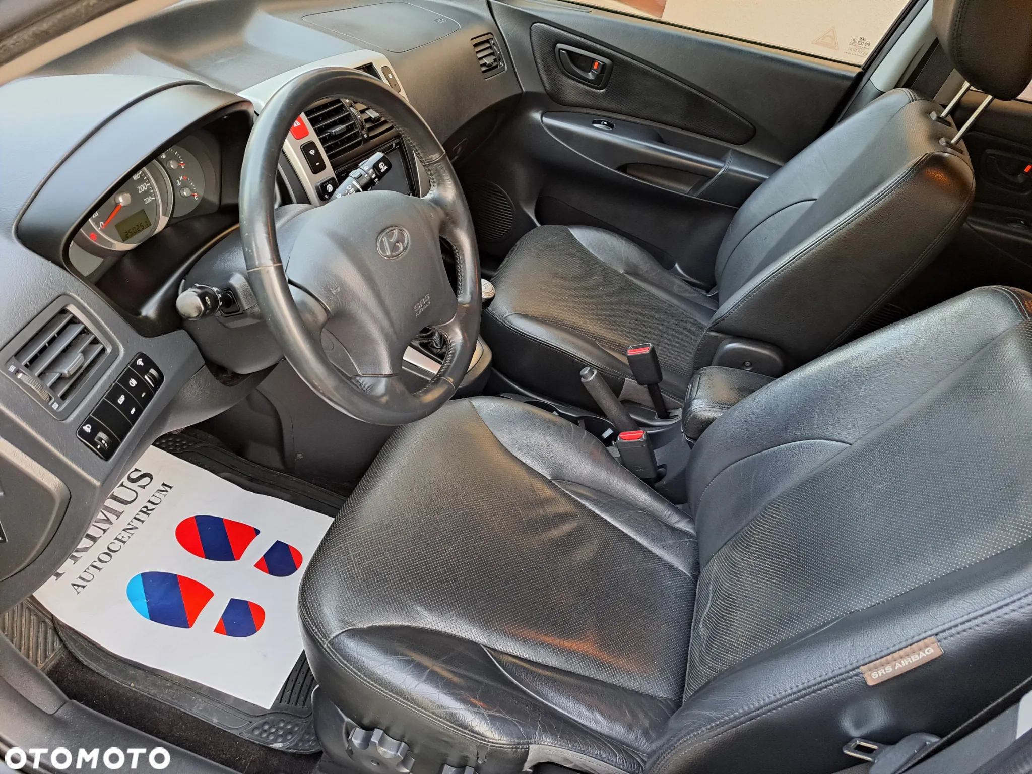 Hyundai Tucson 2.0 Comfort 2WD - 11