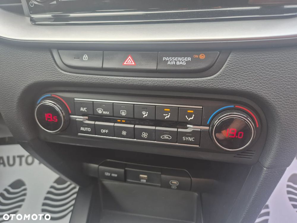 Kia Ceed 1.5 T-GDI MHEV L DCT - 21