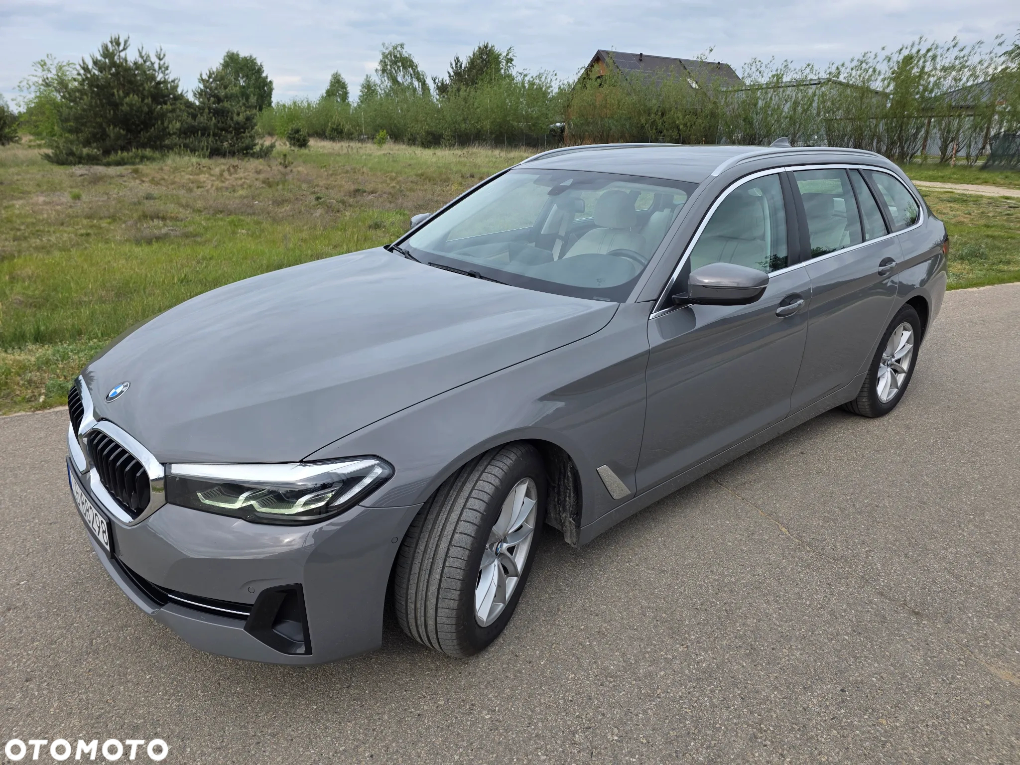 BMW Seria 5 520d Touring Luxury Line - 2
