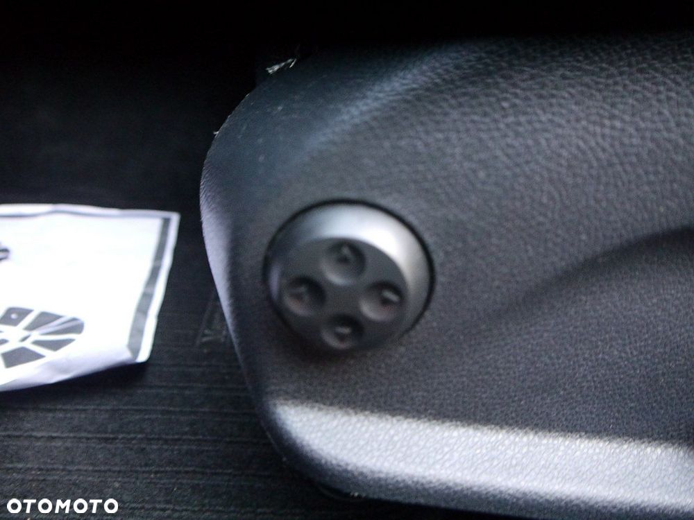 Mercedes-Benz Klasa C - 37