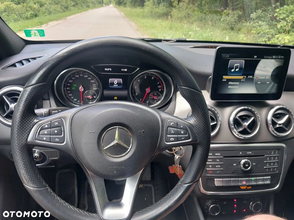 Mercedes-Benz CLA - 6