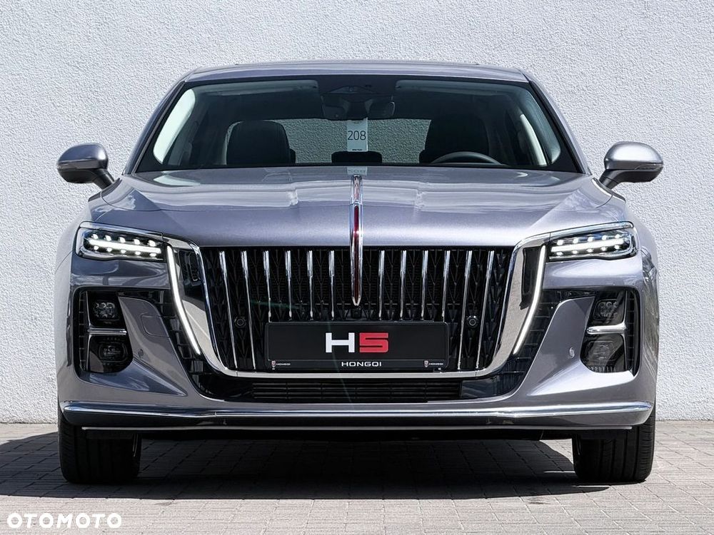 Hongqi H5 2.0T Deluxe - 32