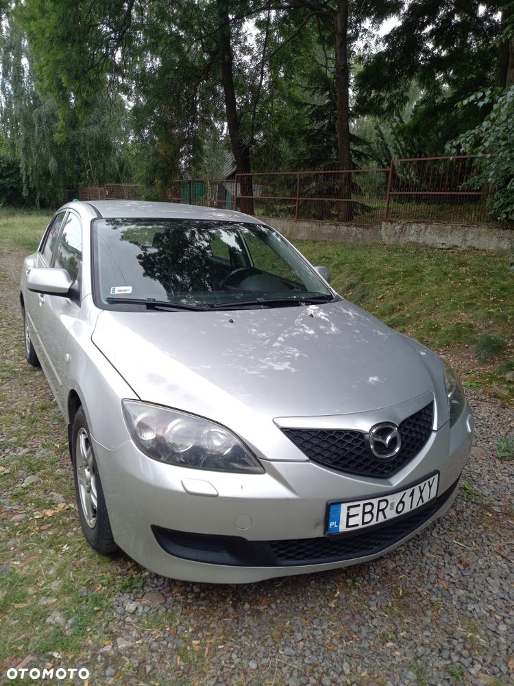 Mazda 3 1.6 Exclusive + - 4