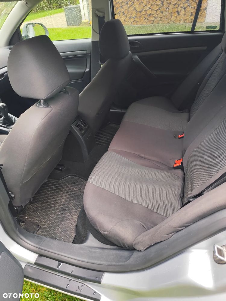 Skoda Octavia 1.6 Tour - 4