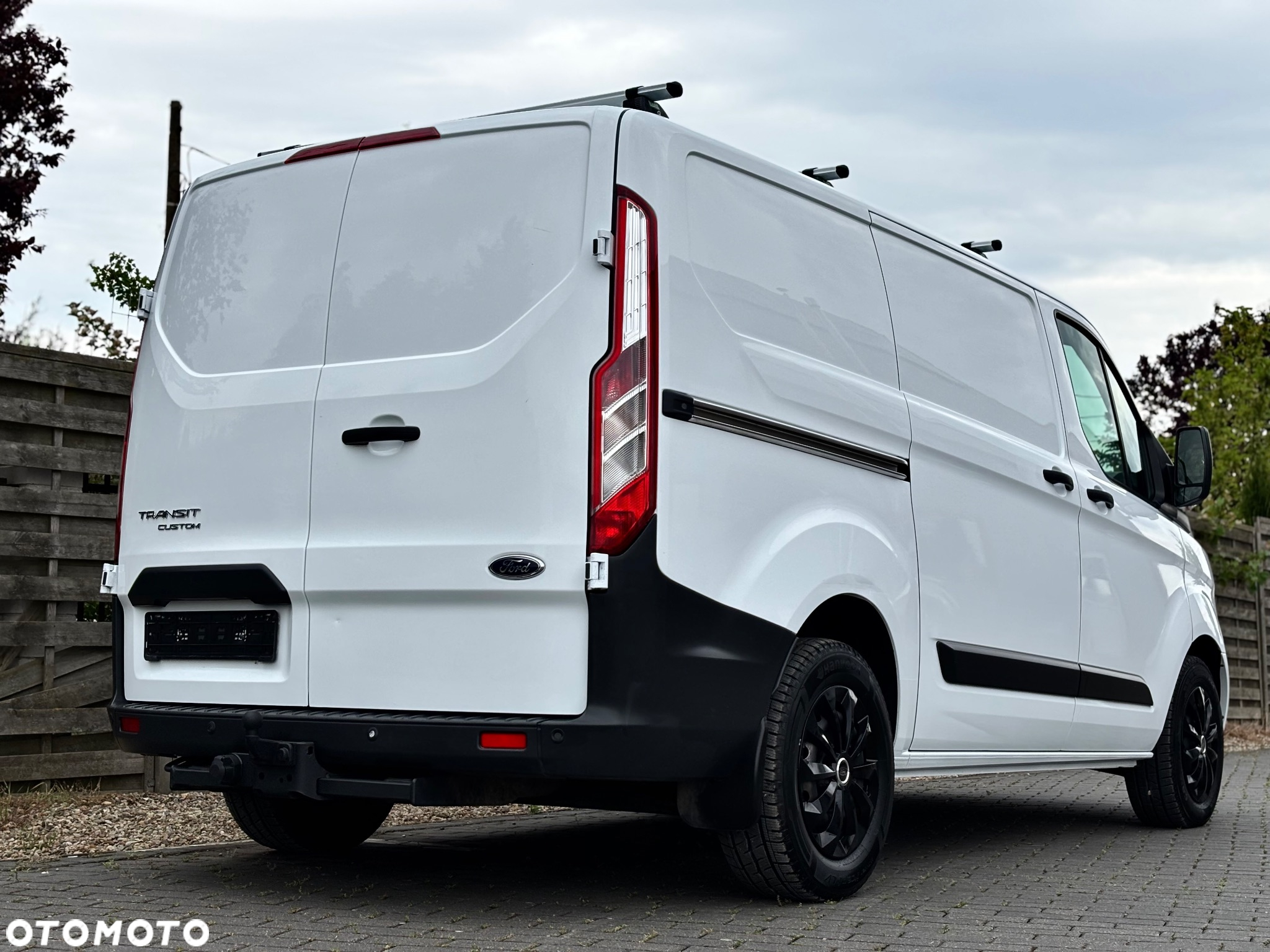 Ford Transit Custom L1H1 Klima Relingi Hak PDC Tempomat Nowe opony Serwis 3-osobowy - 8