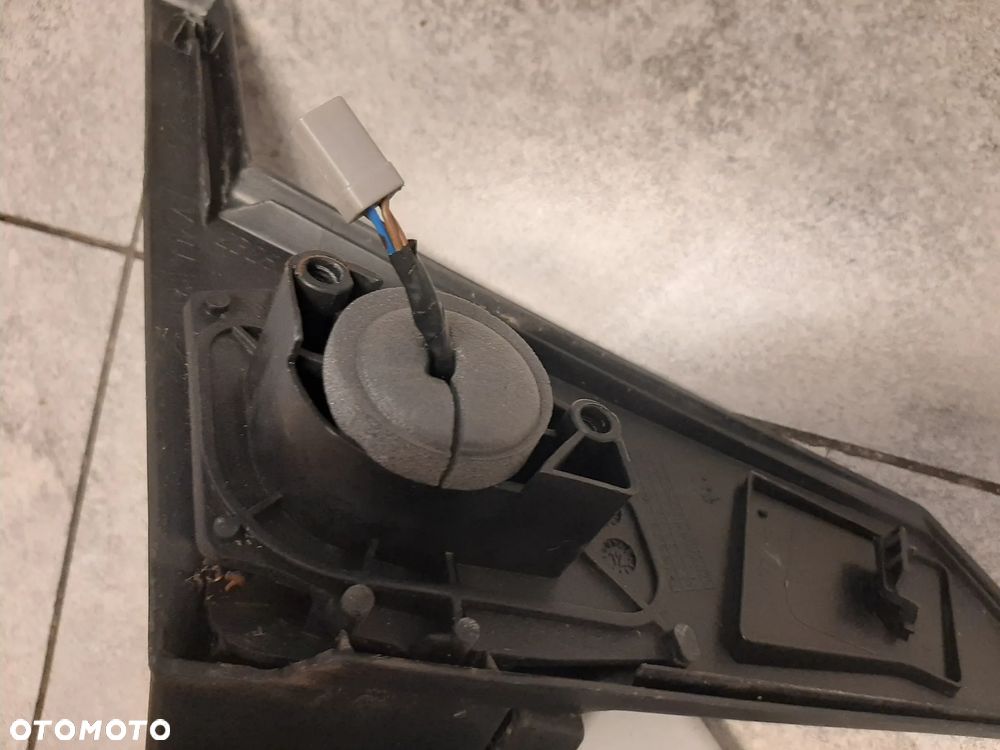 LUSTERKO PRAWE 5 PIN mitsubishi COLT IV - 3