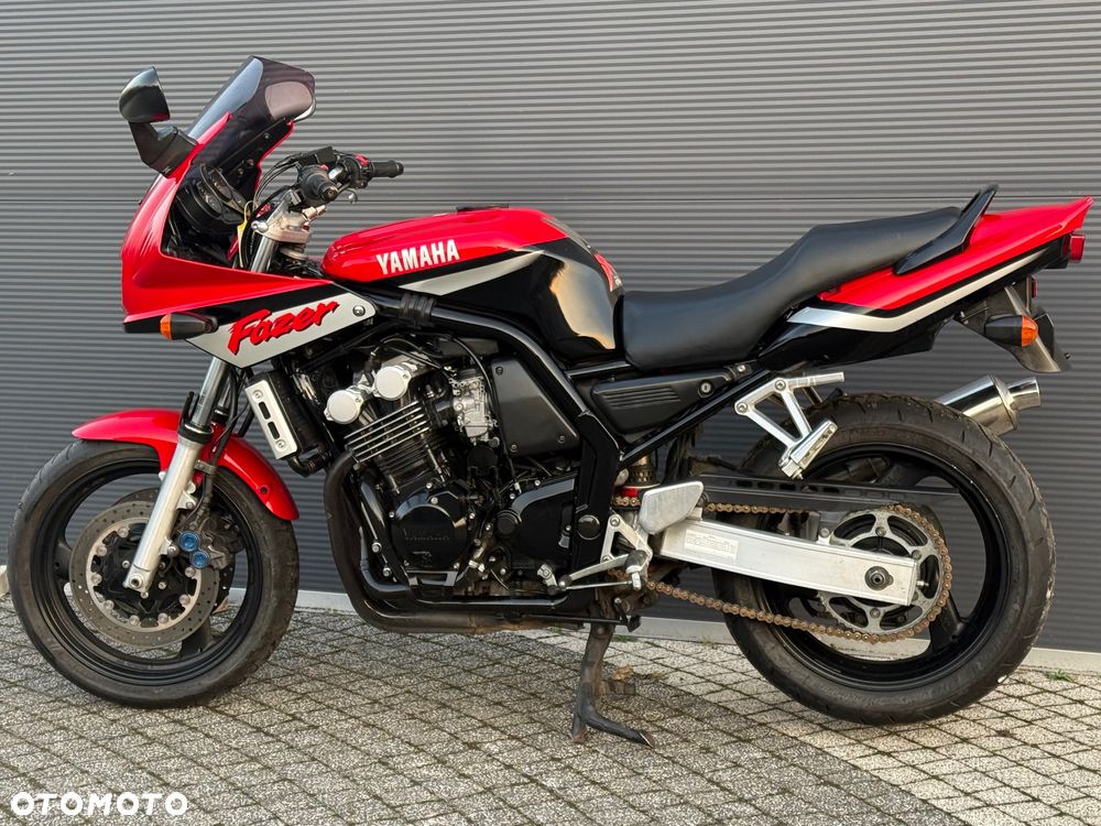 Yamaha FZS - 9