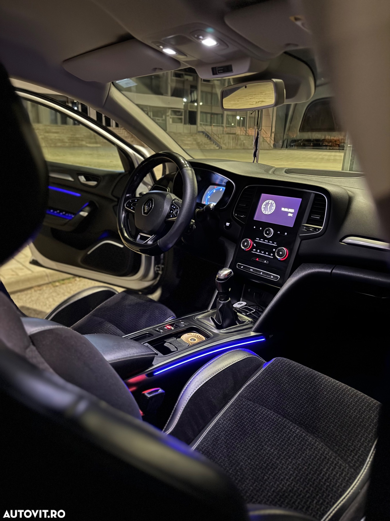 Renault Megane Energy dCi Intens - 13