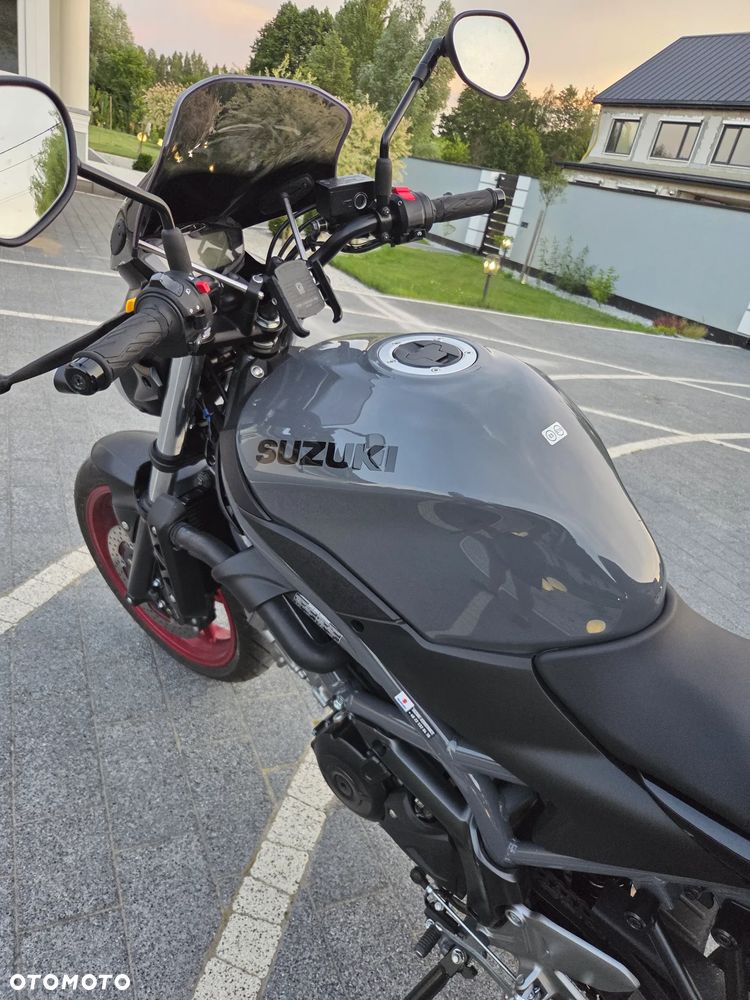 Suzuki SV - 7