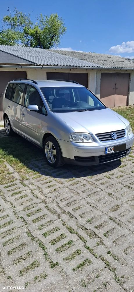 Volkswagen Touran - 2