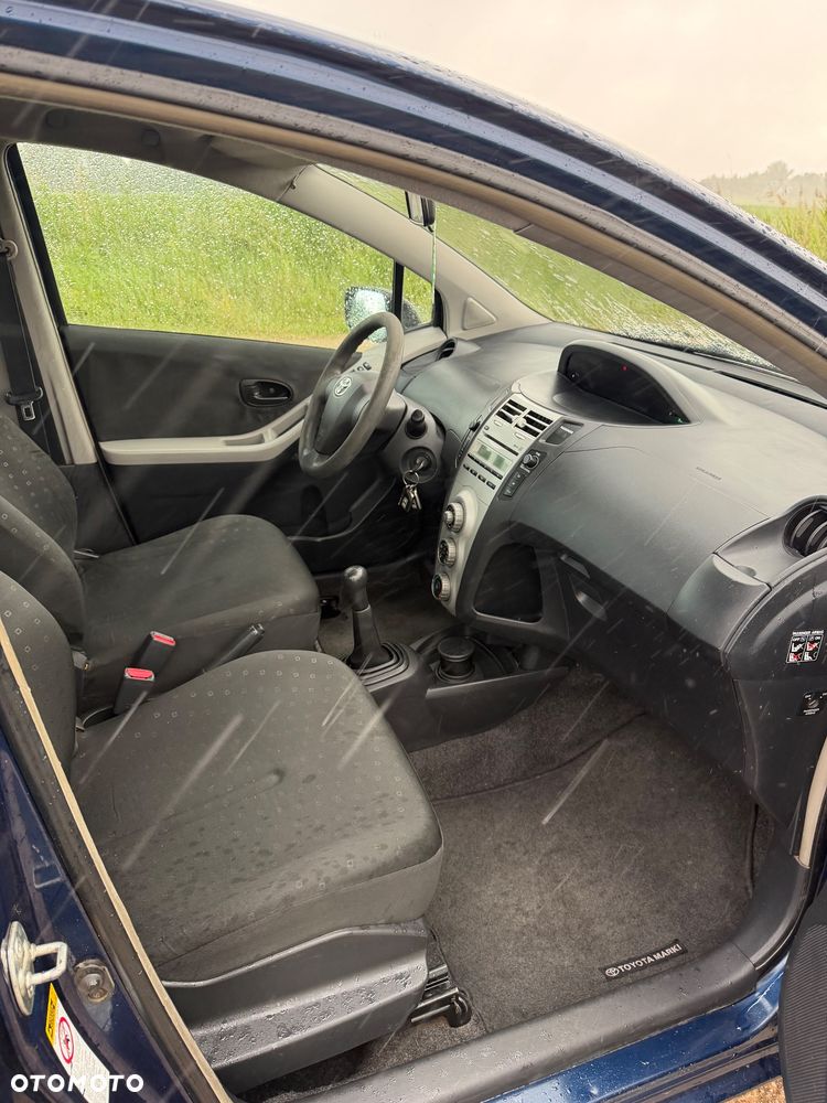 Toyota Yaris 1.0 Luna A/C - 9