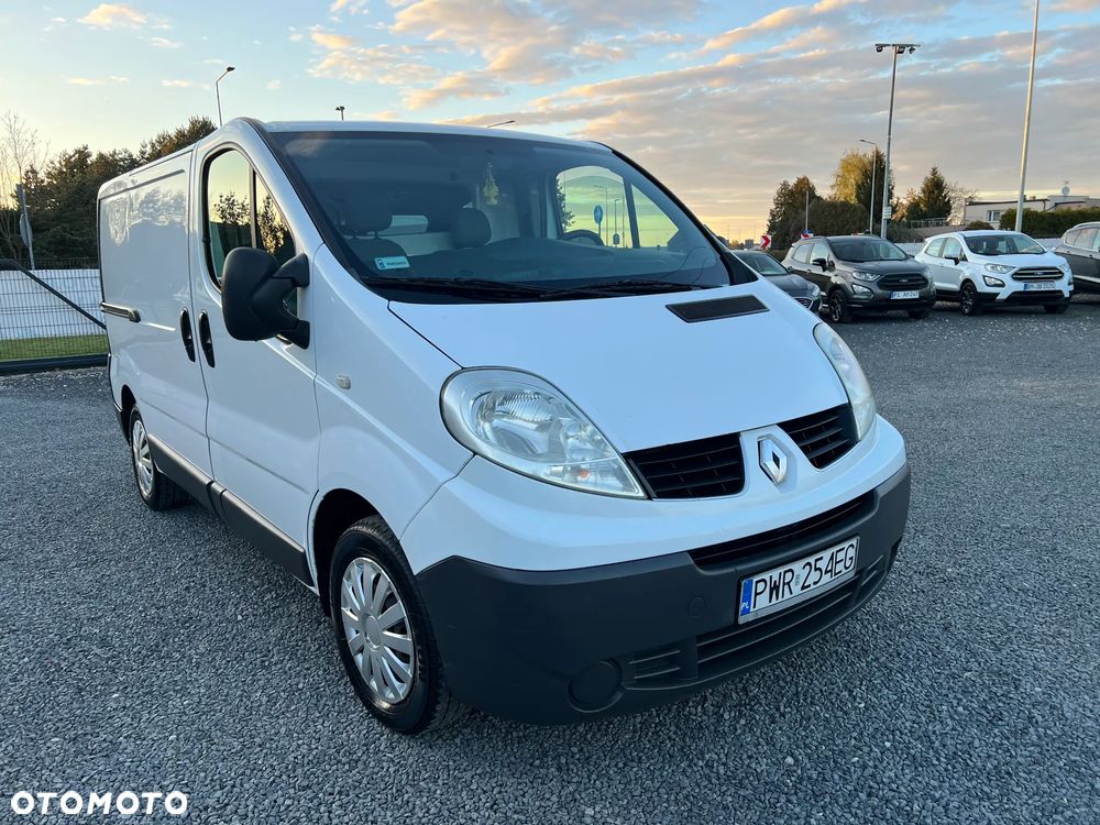 Renault TRAFIC - 12