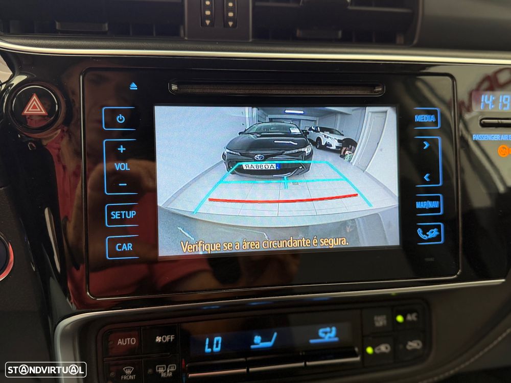 Toyota Auris 1.8 HSD Comfort - 14