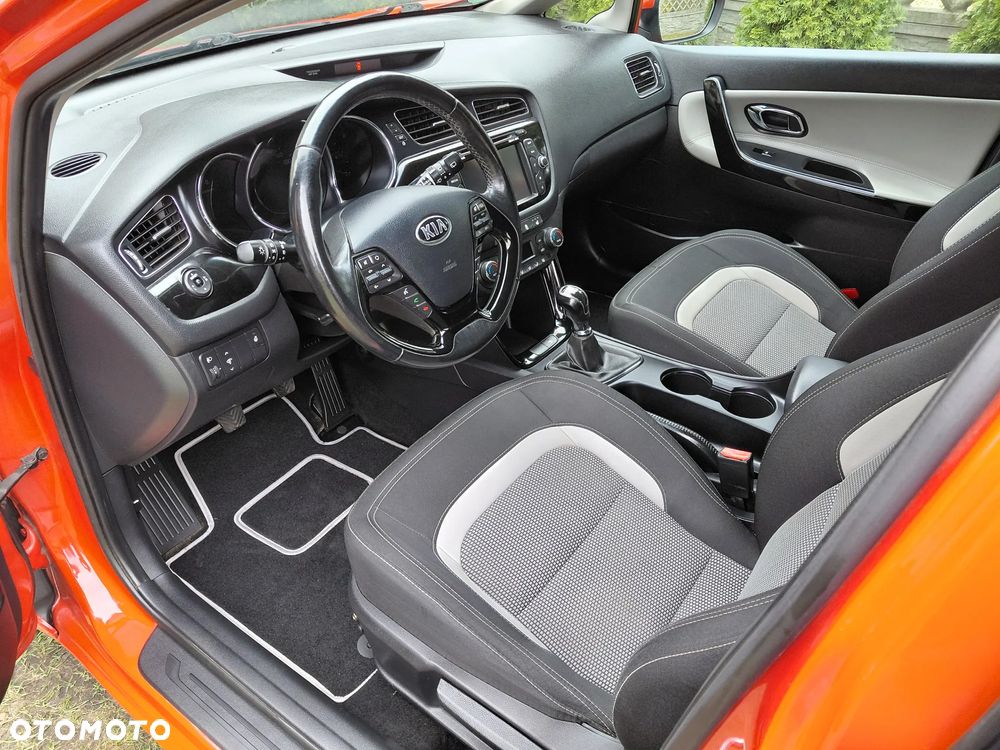 Kia Ceed 1.4 CVVT Spirit - 10