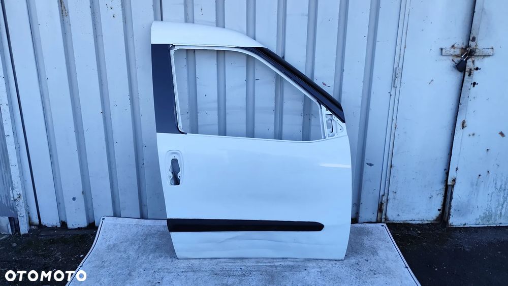 DRZWI PRZEDNIE PRAWE PRZÓD FIAT DOBLO II 2010- - 2