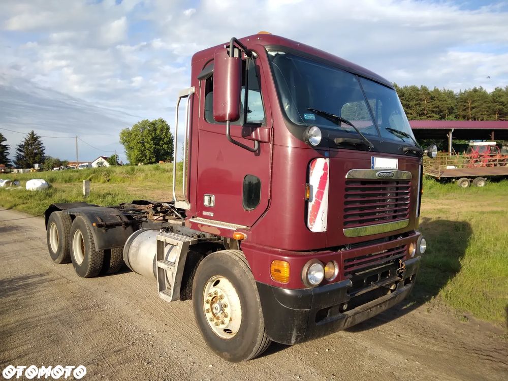 Freightliner Argosy - 1