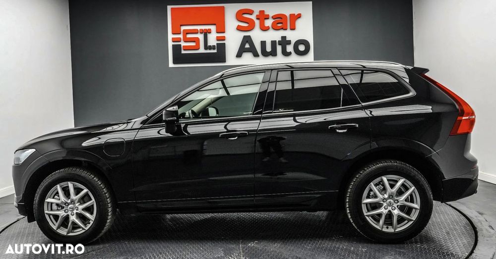 Volvo XC 60 T8 Twin Engine AWD Momentum Pro - 11