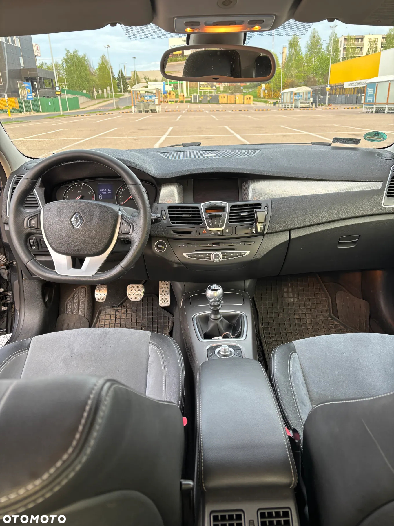 Renault Laguna 2.0 dCi Bose Edition - 10