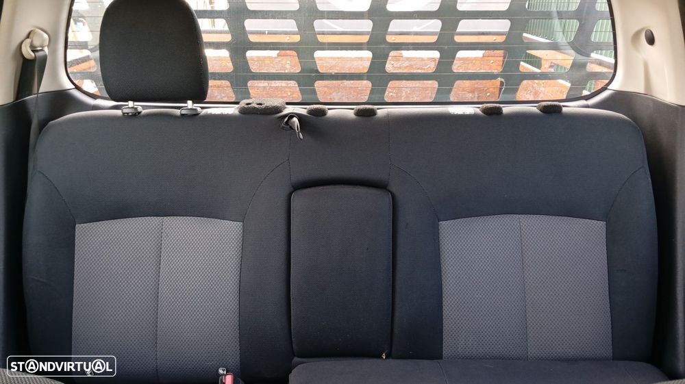 Mitsubishi L200 2.3 DI-D CD Invite 4WD - 15