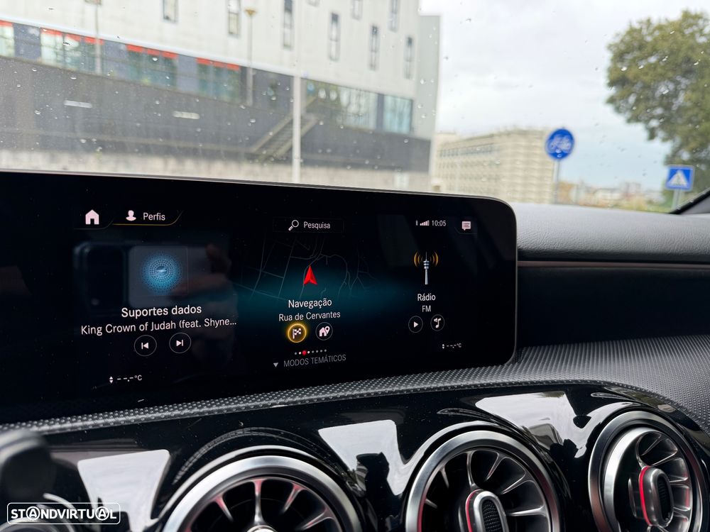 Mercedes-Benz A 180 d 7G-DCT AMG Line - 19