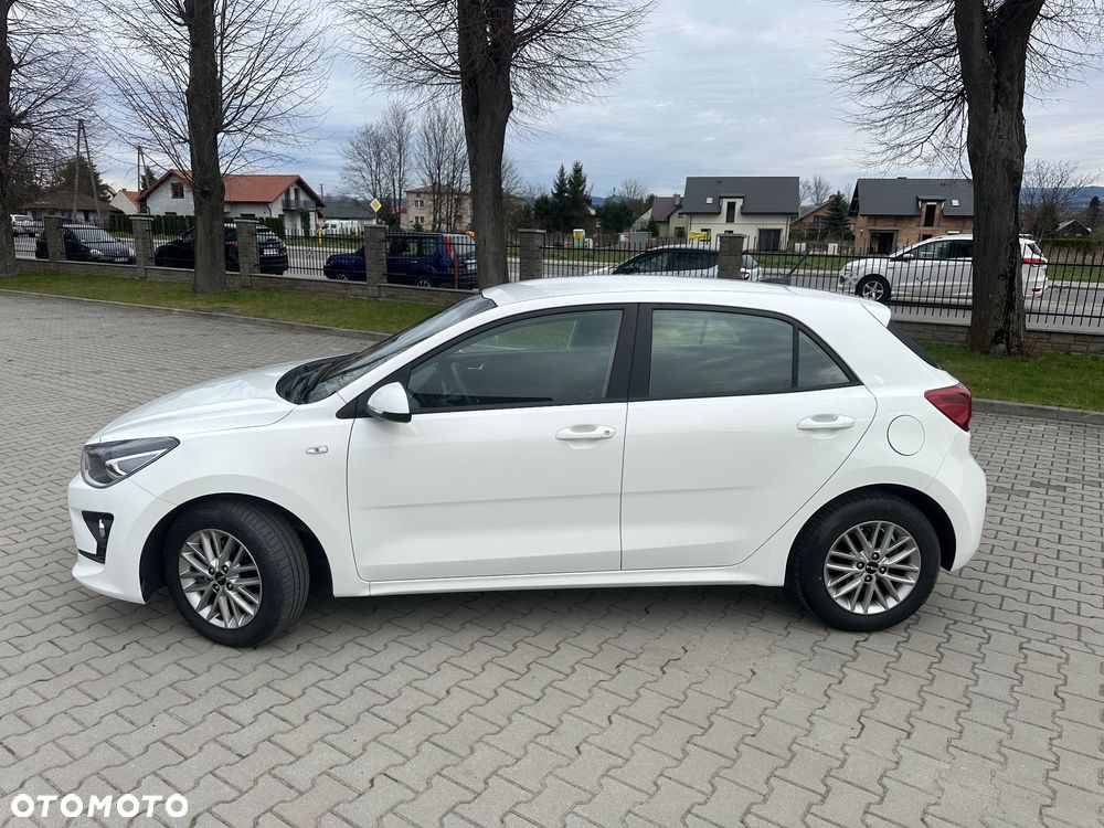 Kia Rio 1.0 T-GDI 100 Vision - 28