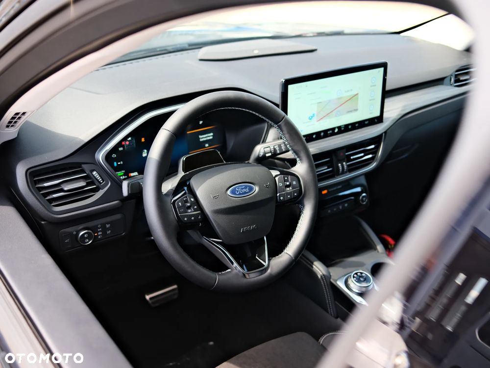 Ford Kuga - 16