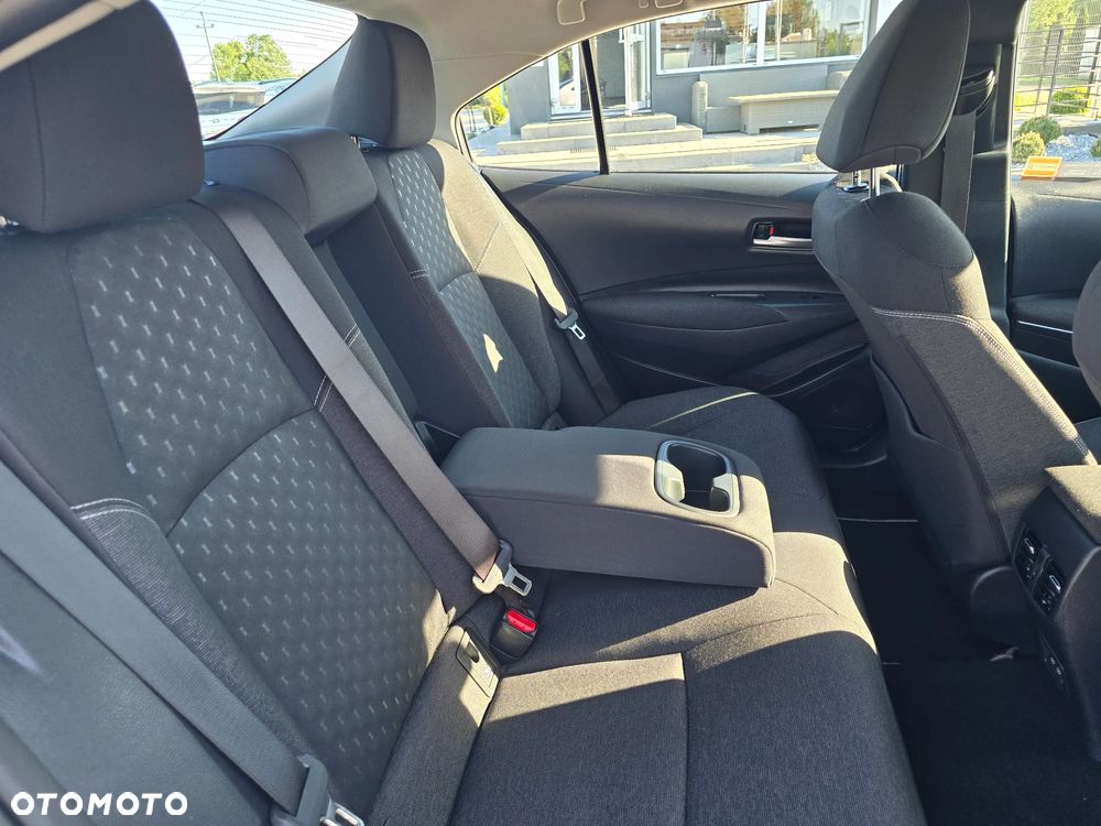 Toyota Corolla 1.8 Hybrid Comfort - 18