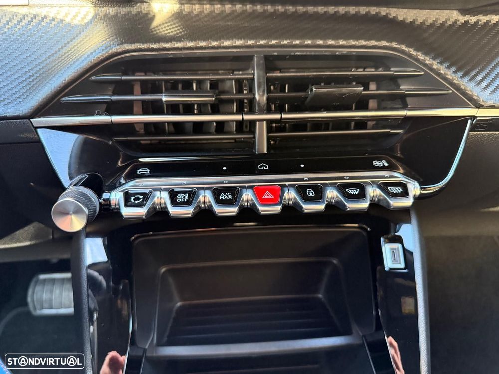 Peugeot 2008 1.5 BlueHDi Active Pack EAT8 - 22