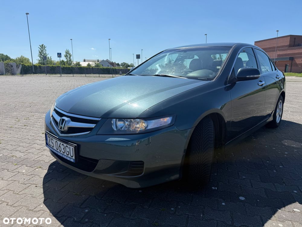 Honda Accord 2.0 Comfort - 2