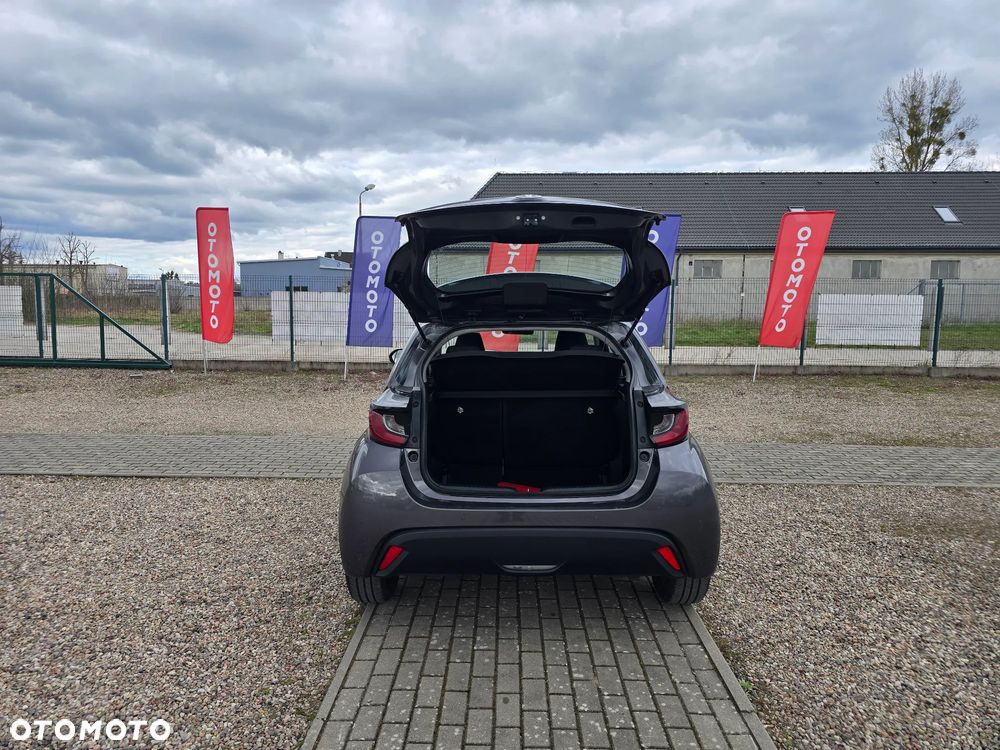 Toyota Yaris - 11