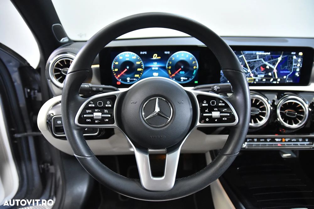 Mercedes-Benz A 250 e 8G-DCT - 15